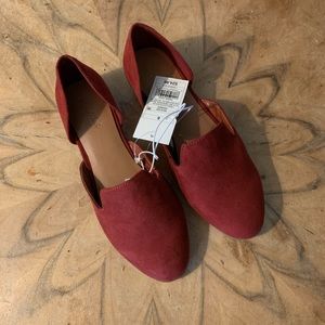 2 for $25 NWT Universal Thread Red Flats